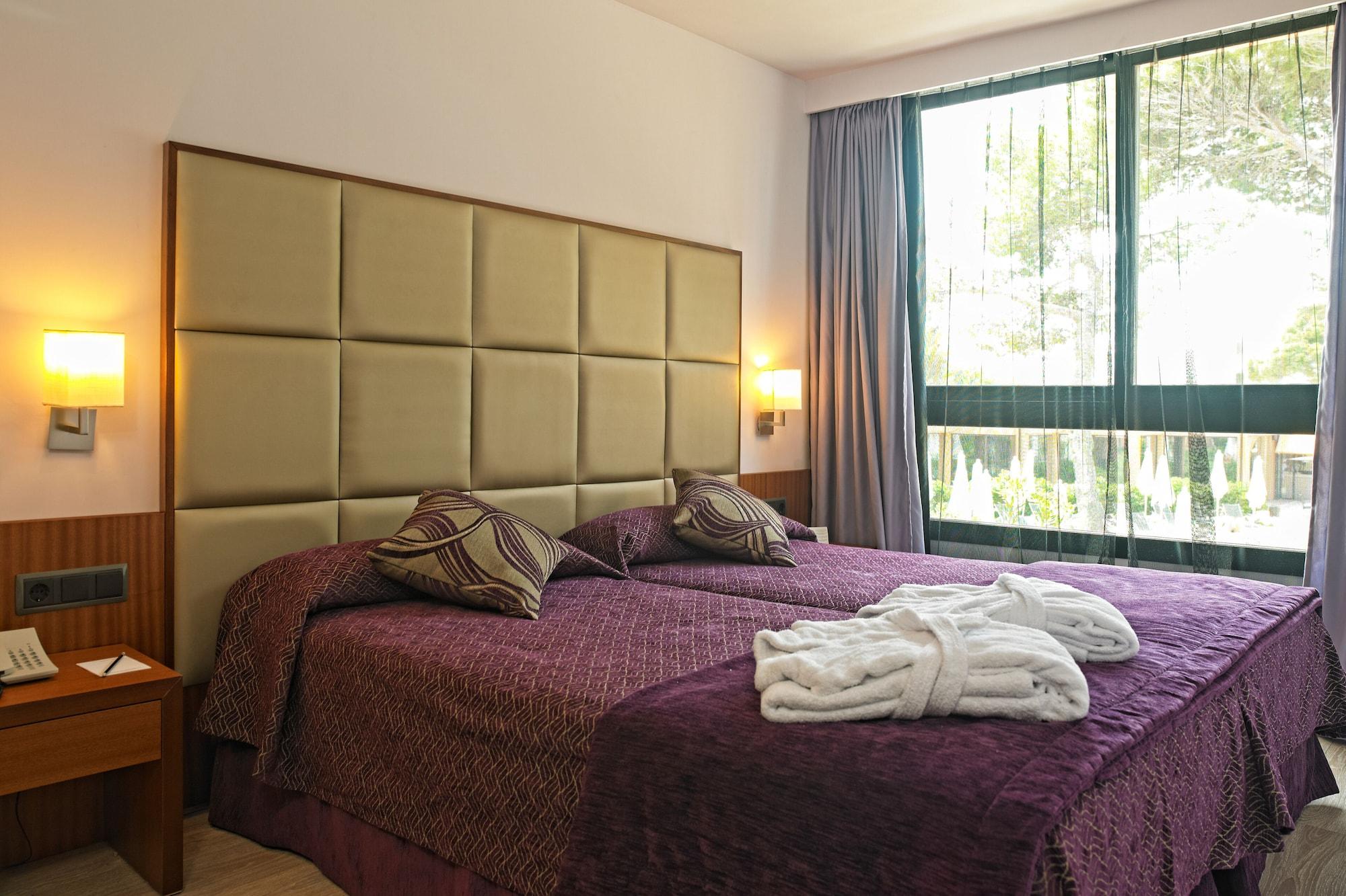 Protur Turo Pins 4* Sup Otel Cala Ratjada  Dış mekan fotoğraf